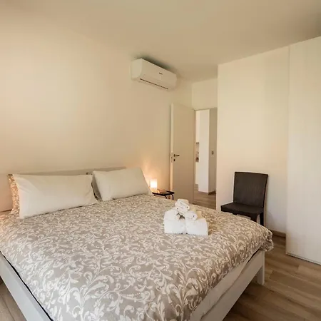 Apartment Como Home Residence