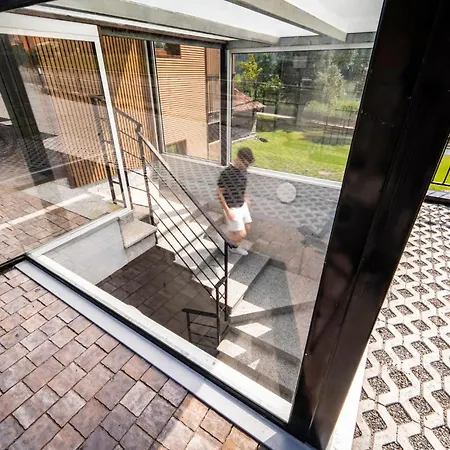 Como Home Residence