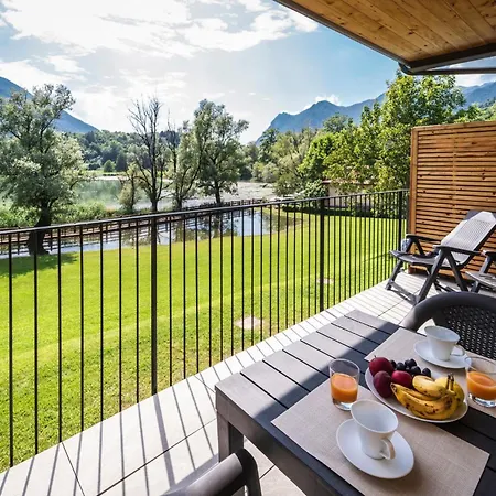 Como Home Residence Apartmán *