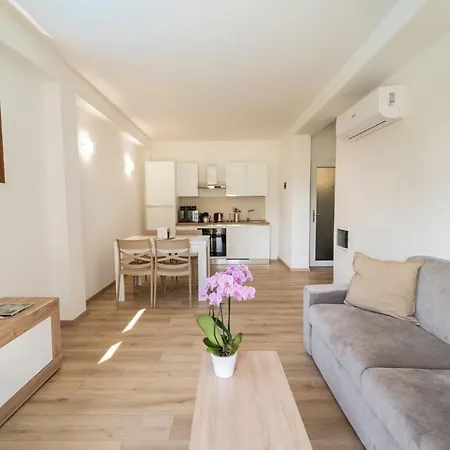 Apartmán Como Home Residence *