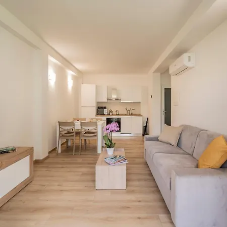 Apartmán Como Home Residence *